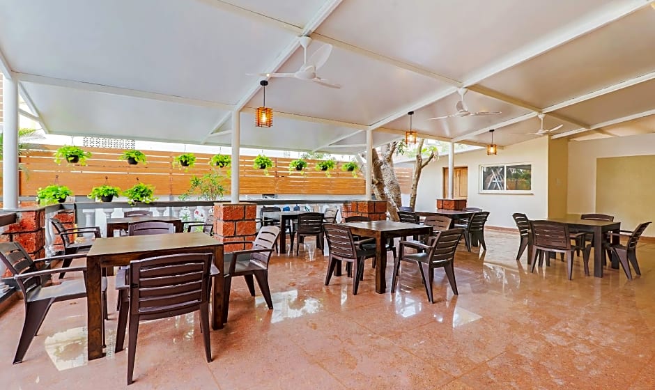 Treebo Premium Dona Eliza, 700 Meters From Calangute Beach