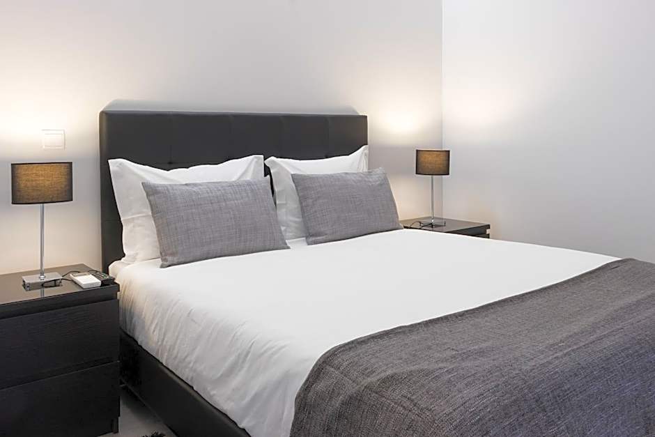 Riversuites