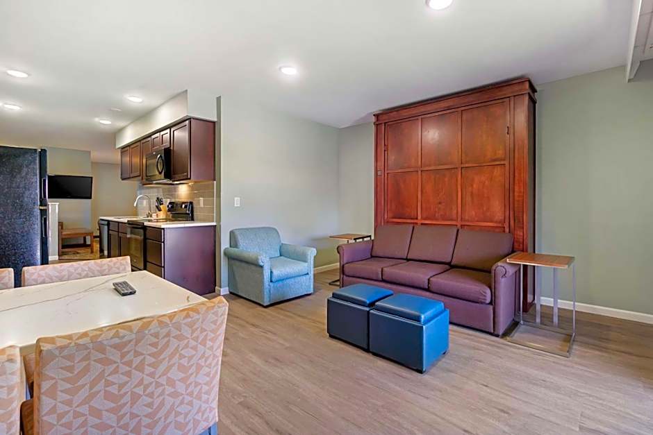 Best Western Plus Ahtanum Inn