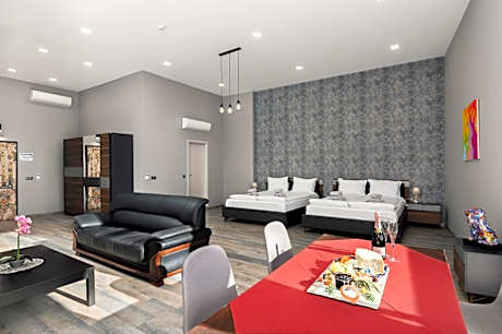 Deluxe Double or Twin Room