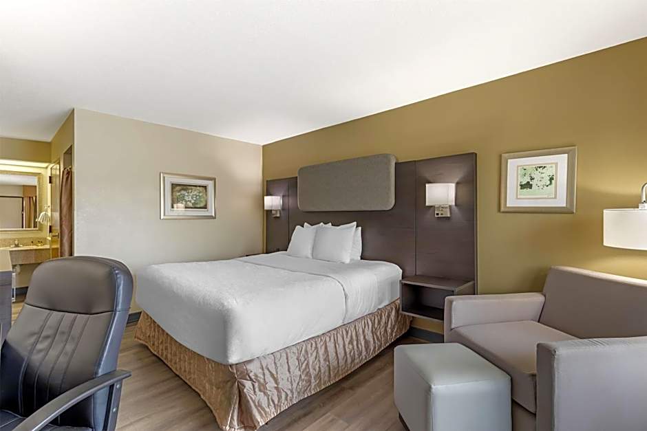 Best Western Plus Madison-Huntsville
