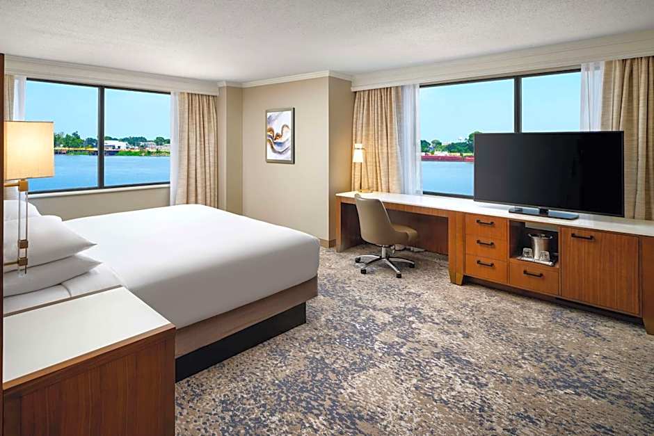 Hilton New Orleans Riverside