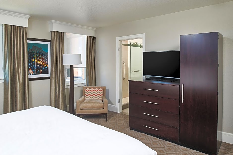 Hotel Alex Johnson Rapid City, Curio Collection by Hilton