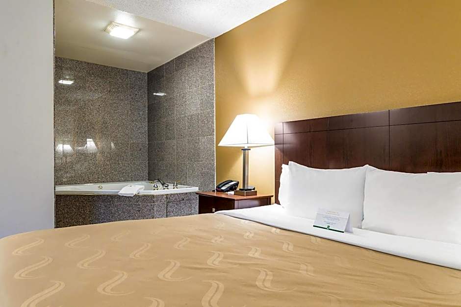 Quality Inn & Suites Lacey Olympia