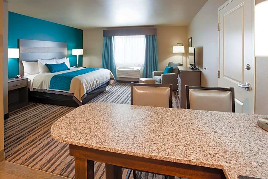 GrandStay Hotel & Suites Valley City