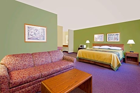 Suite with King and Queen Beds - Non-Smoking