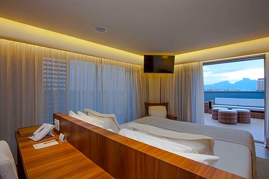 Photo 1 of 8 of Deluxe 1 King Bed, Whirlpool, Balcony