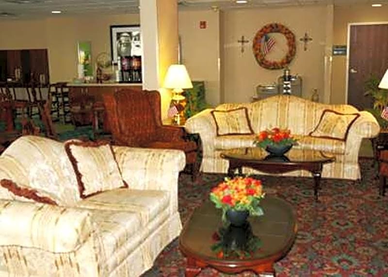 Hampton Inn - Hillsville