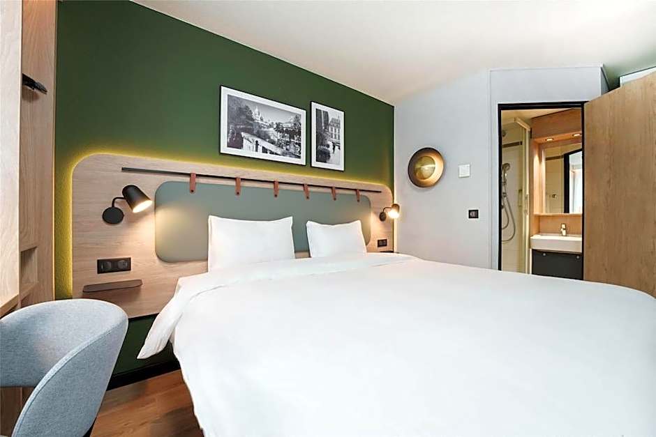 Kyriad Le Blanc-Mesnil