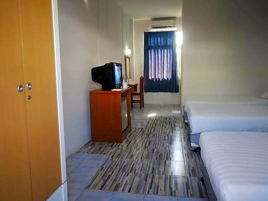 Piyaporn Hill Paradise Hotel