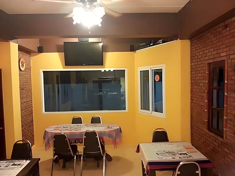 Jansupar Court