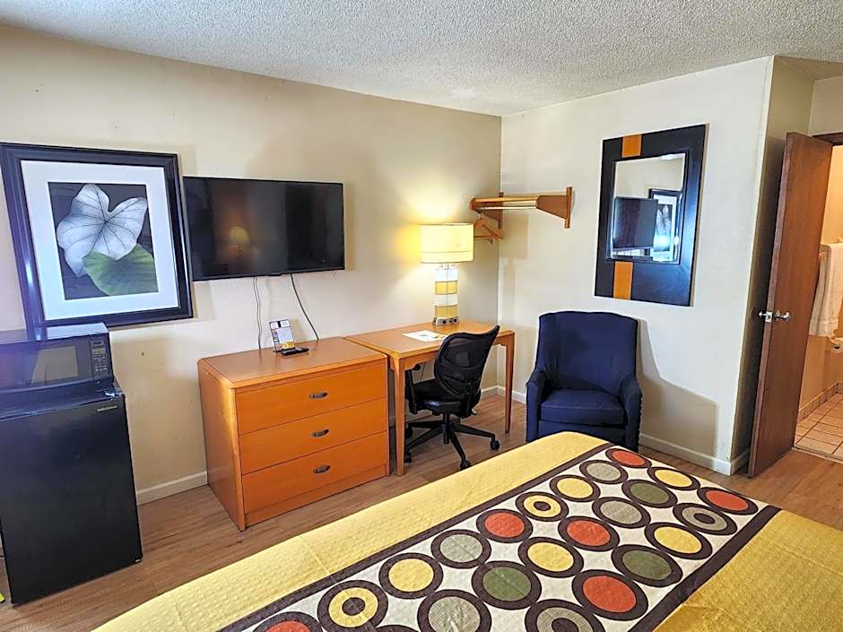 WestSpring Inn - Westlake Cleveland