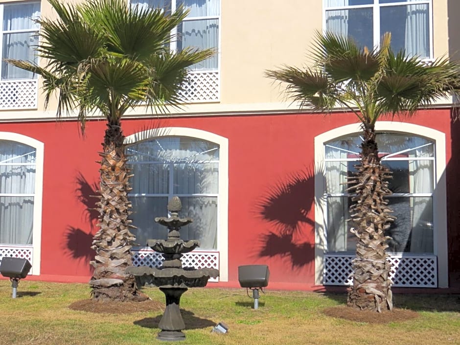 Wingate by Wyndham Savannah Gateway