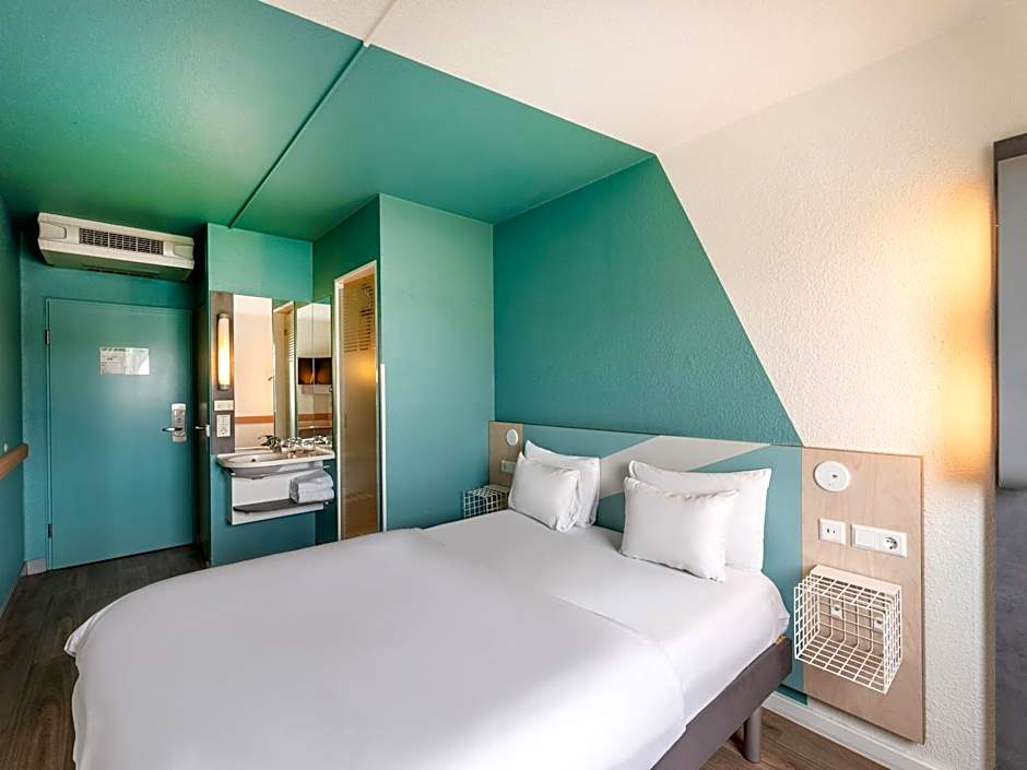 B&B HOTEL Freiburg-West