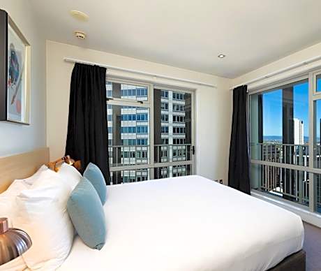 Two-Bedroom Apartment with City View