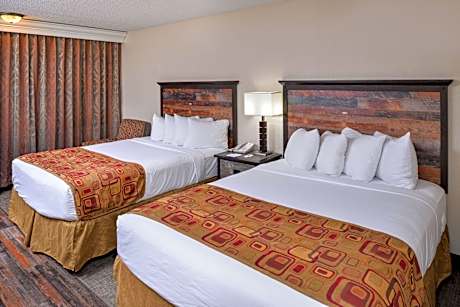 2 Queen Beds, Non-Smoking, High Speed Internet Access, Coffee Maker, Hairdryer, Iron And Ironing Boa