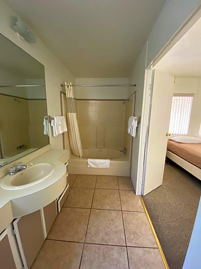 Bristlecone Motel
