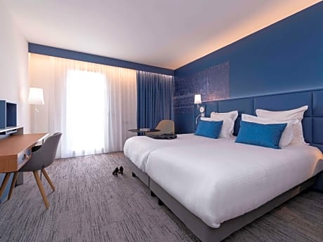 Standard Room with 2 single beds and Sofa