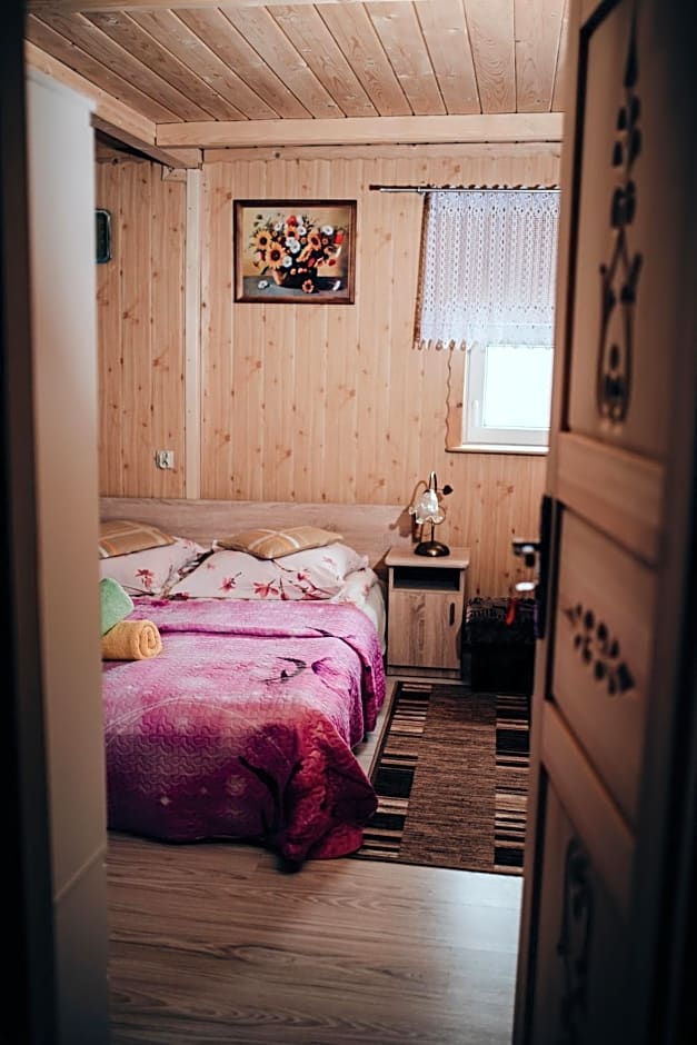 Dom Wypoczynkowy Trzy Sroczki