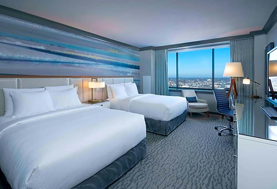 The Lofton Hotel Minneapolis, Tapestry Collection by Hilton