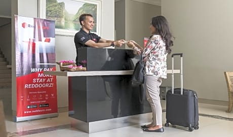 Formerly RedDoorz near Gatsu Barat Denpasar