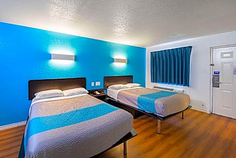 2 Full Beds | Non-Smoking