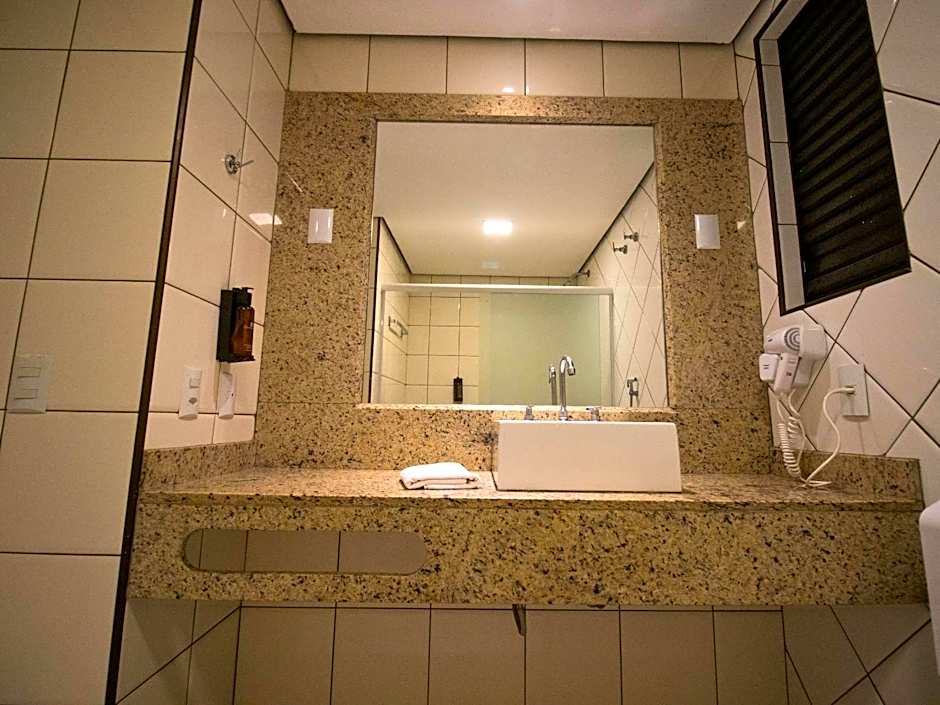 Continental Inn Hotel