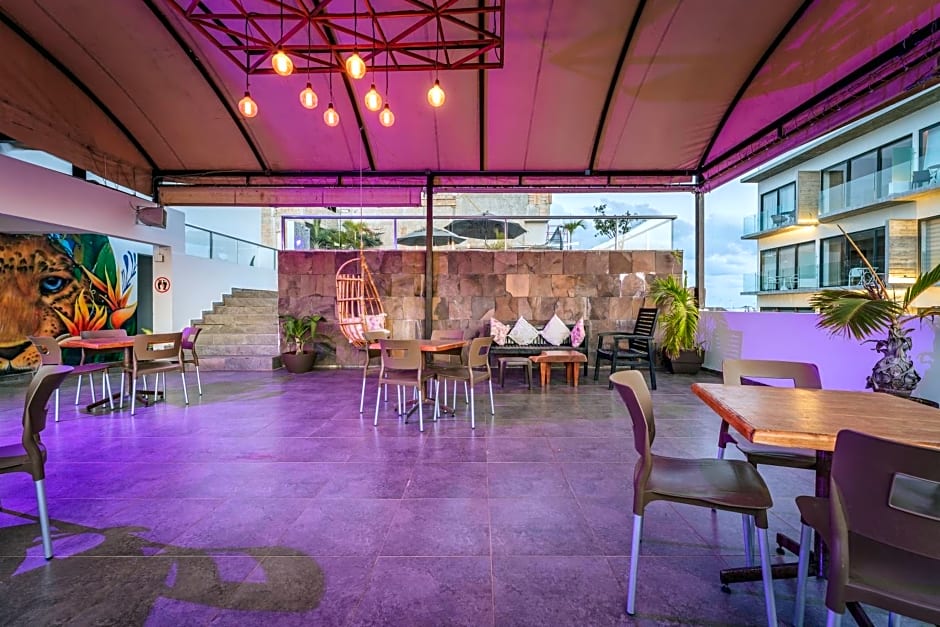 Soho Playa Hotel
