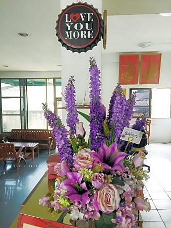 Wiangwalee Hotel by ZUZU