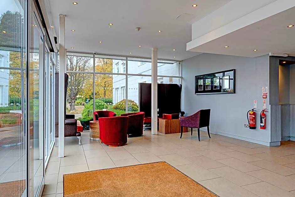 Manchester Airport Stanley Hotel by Belvilla