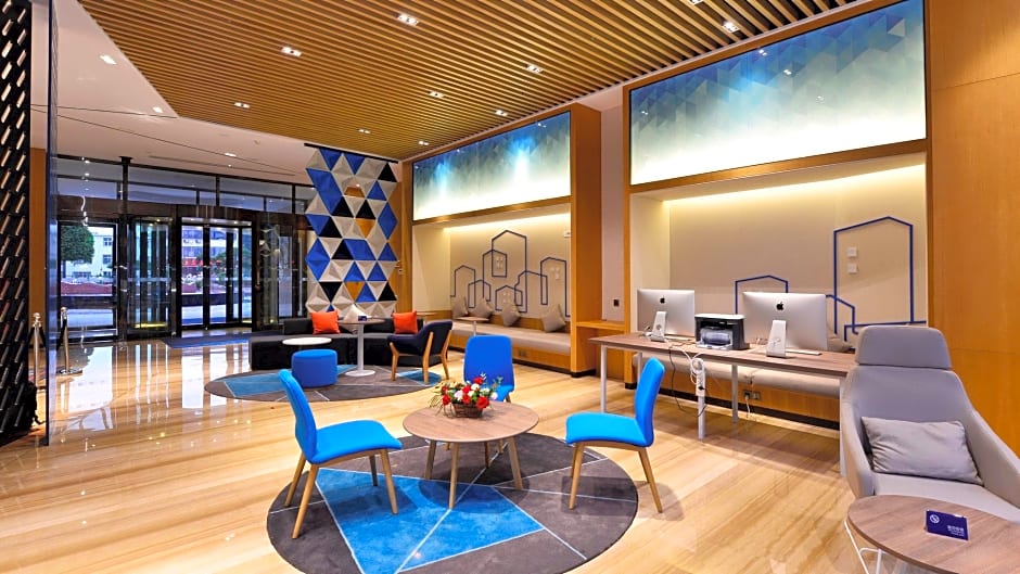 Holiday Inn Express Luanchuan By IHG