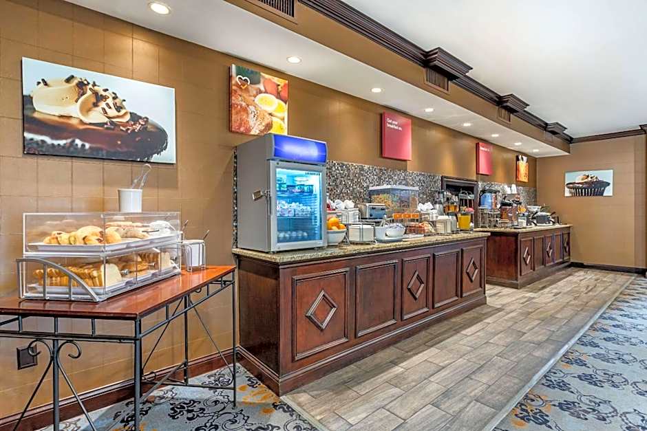 Comfort Suites Southgate