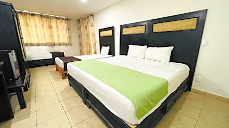 Standard Quadruple Room