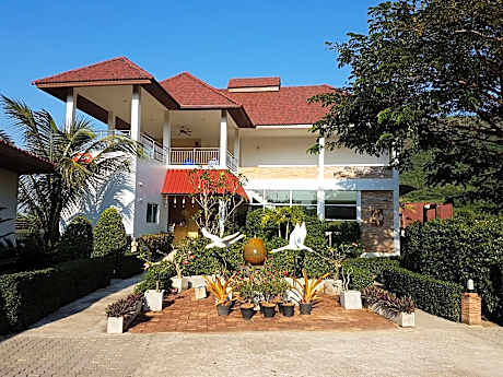 The Hillside Pranburi Resort