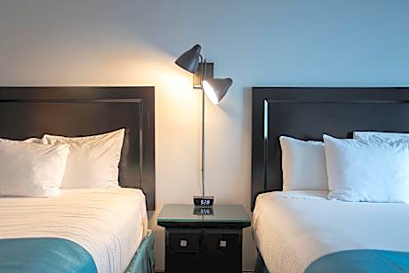 Queen Room with Two Queen Beds - Disability Access