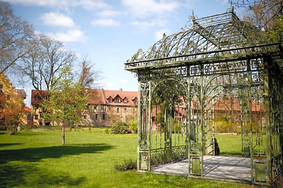 Schlosshotel Weyberhöfe