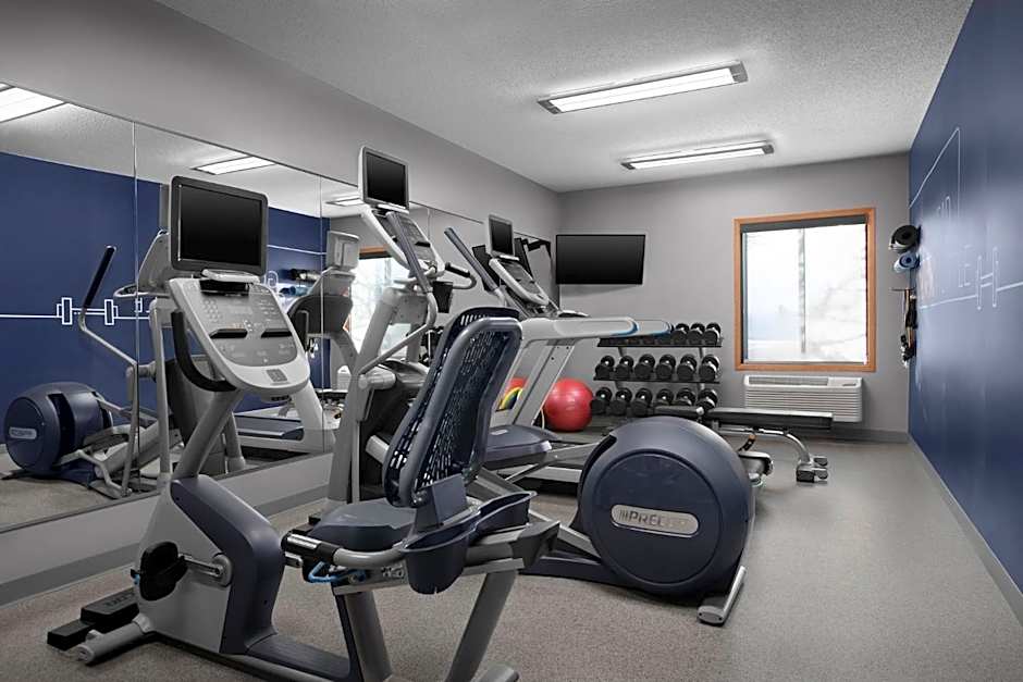 Holiday Inn Express Fargo - West Acres By IHG
