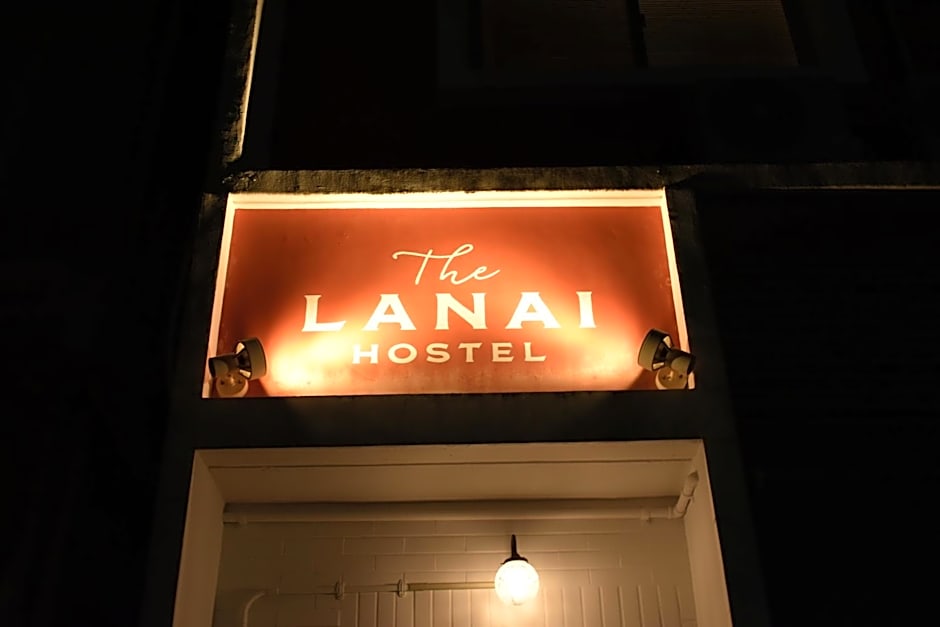 The LANAI HOSTEL