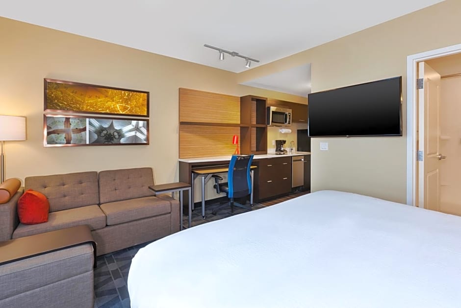 TownePlace Suites by Marriott Grand Rapids Airport Southeast