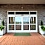 Holiday Inn Hotel & Suites Bloomington Airport By IHG