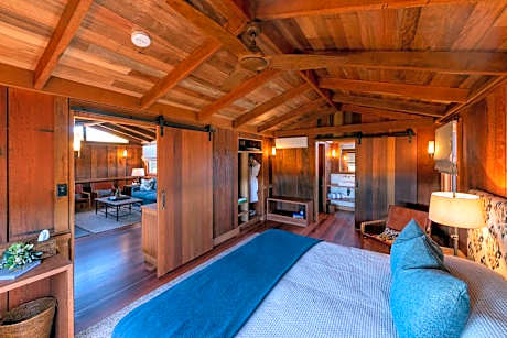 Accessible Deluxe Cabin