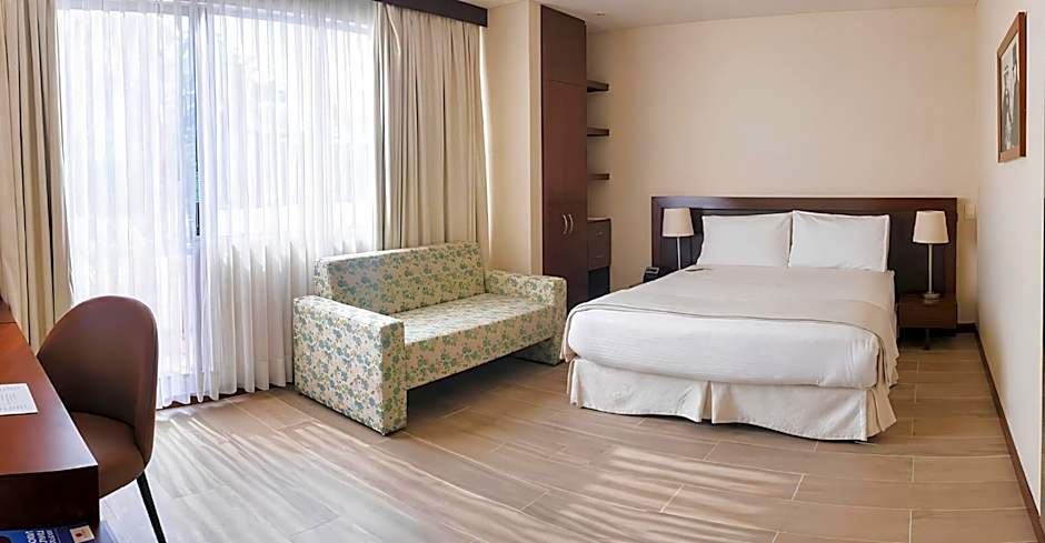 Blue Suites Hotel