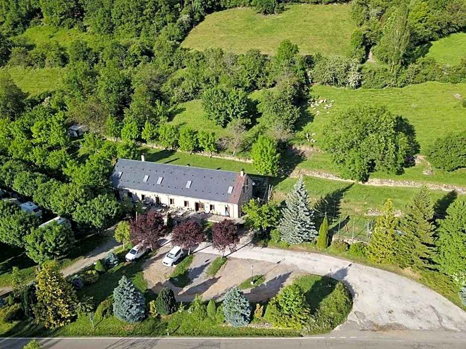 Hotel, Bungalows y Camping Viu