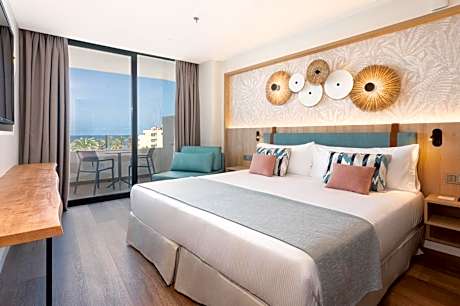 Twin Room with Sea View (2 Adults + 1 Child)