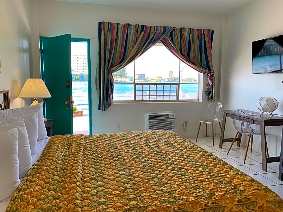 International Inn on the Bay