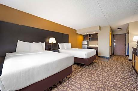 Suite with Two Double Beds and Kitchenette - First Floor/Non-Smoking