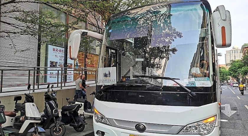 South & North International Apartment (Kam Rueng Plaza)-Free shuttle bus/Snack during Canton Fair