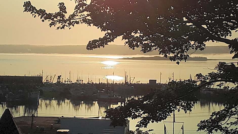 Hillside Landing B&B