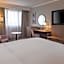 DoubleTree by Hilton Dartford Bridge