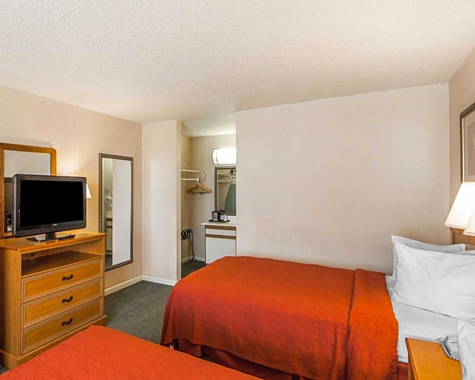 Quality Inn Ponca City Route 77